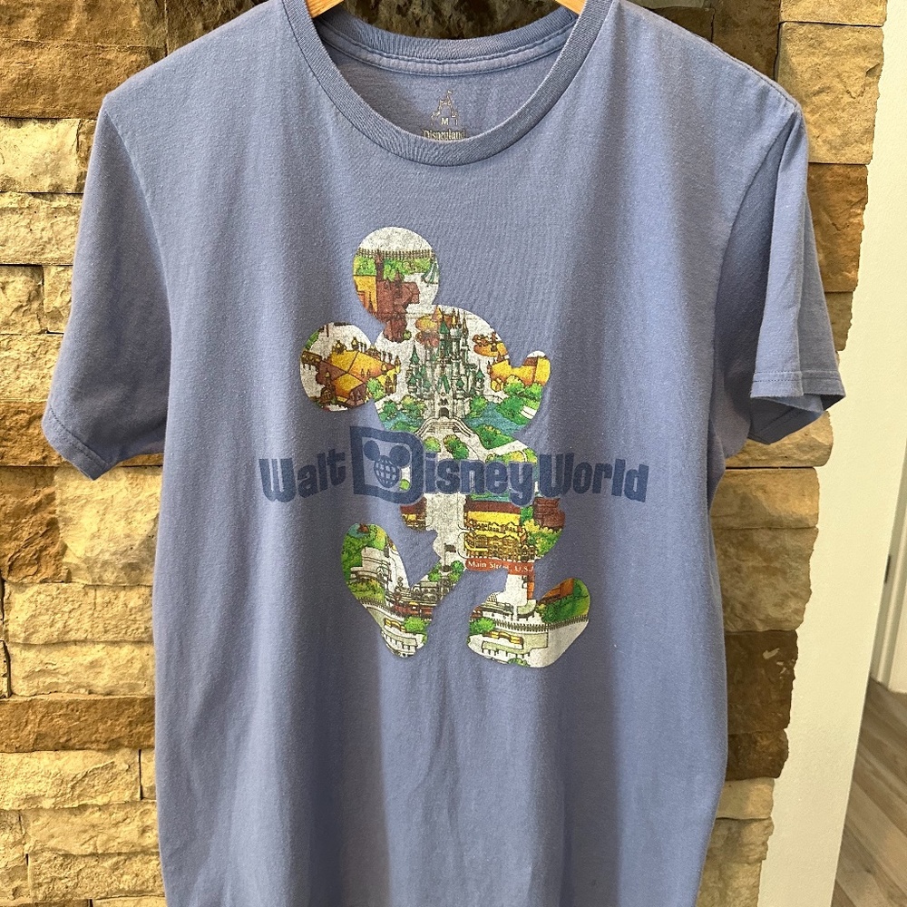 Walt Disney World Disneyland Resort Tee - Picture 2 of 9
